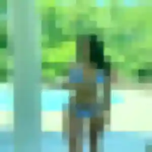Flore, 22 ans, cherche un plan cul à Charleval