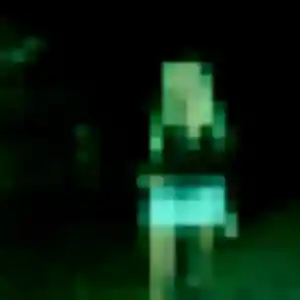 Sexy Lina, 26 ans à Charmeil - la contacter