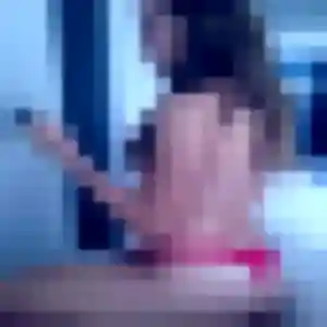 Myla, 20 ans, en ligne à Château-Larcher pour un plan cul