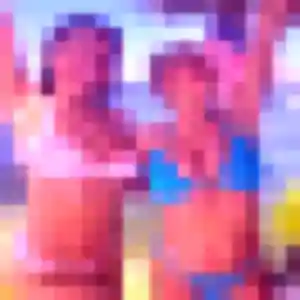 Romane de Châteaugay, 22 ans - plan cul en toute liberté