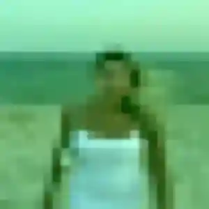 Rejoins Yasmine, 31 ans à Châteauneuf-d'Ille-et-Vilaine gratuitement