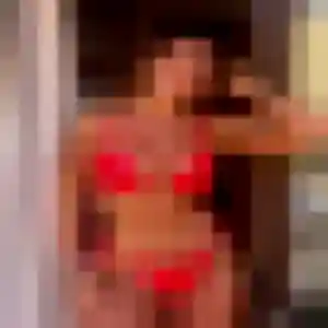 Emilie (32 ans) à Châtillon-sur-Seine attend un plan cul ce soir