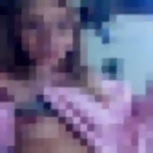 Kenza, 27 ans, en ligne à Châtillon-sur-Thouet pour un plan cul