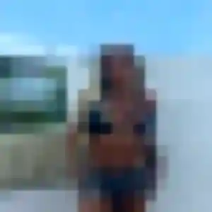 Rejoins Anissa, 20 ans à Chémery en privé