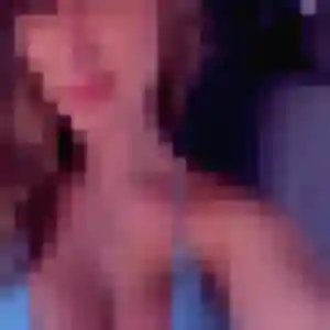 Photo de Mona à Chuisnes (31 ans) - plan cul gratuit