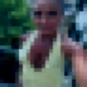 Elisa (24 ans) à Cieux cherche une rencontre aujourd'hui