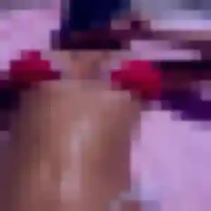 Photo de Mia à Cinq-Mars-la-Pile (22 ans) - plan cul discret