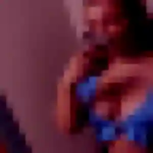 Lena (28 ans) à Clairac propose un plan cul ce soir