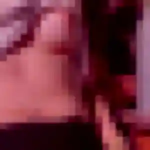 Charmante Anouk, 33 ans à Combon - découvrir son profil