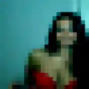 Laura, femme de 22 ans propose plan cul à Cormoz