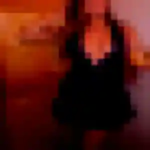 Louna, femme de 22 ans cherche plan cul à Corpe