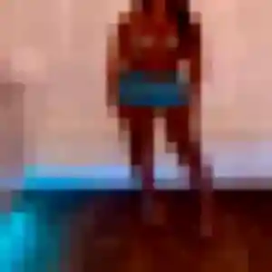 Roxane, 29 ans, connectée à Courdemanche pour une rencontre coquine