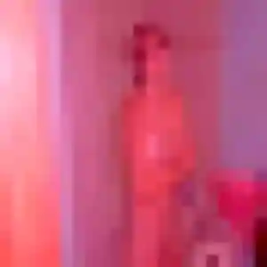 plan cul à Cours : photo de Anissa, 28 ans - accès libre