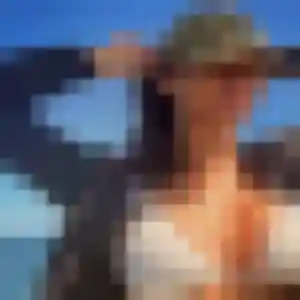 Elia, femme de 19 ans propose plan cul à Courseulles-sur-Mer