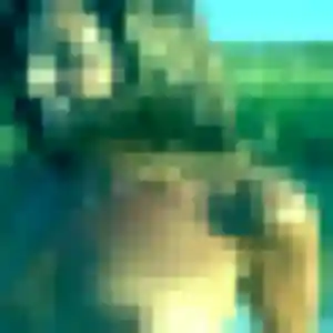 Emma (24 ans) à Crédin propose une rencontre ce soir