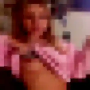 Kenza de Crissey, 24 ans - plan cul sans prise de tête