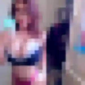 Stella (31 ans) à Croix-Chapeau attend une rencontre maintenant