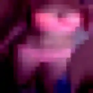 Découvre Romy, 28 ans à Cuzance en privé