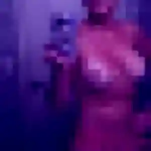 Soraya, 34 ans, disponible à Dampierre pour une rencontre coquine