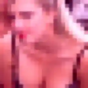 Marine, 20 ans, connectée à Danne-et-Quatre-Vents pour une rencontre coquine