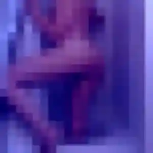 Contacte Laura, 21 ans à Digne-les-Bains en privé