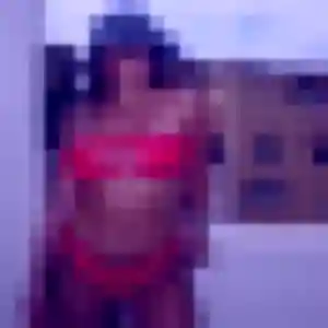 Mona, 28 ans, en ligne à Digny pour un plan cul