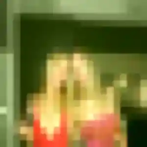 Maelys, 23 ans, connectée à Dirac pour une rencontre coquine