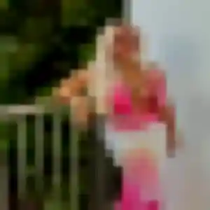 Anissa, 25 ans, connectée à Doulaincourt-Saucourt pour un plan cul
