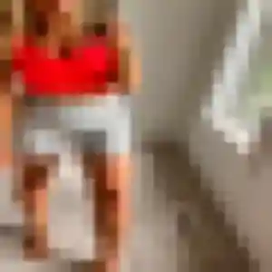 Louna, 21 ans, en ligne à Durban-Corbières pour une rencontre coquine