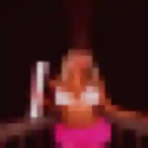 Rania, 23 ans, en ligne à Égreville pour une rencontre coquine