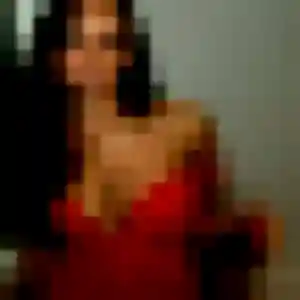 Safiya (30 ans) à Égreville propose une rencontre ce soir