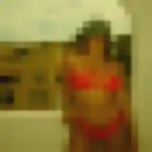 Photo de Yasmine à Estivareilles (26 ans) - plan cul gratuit