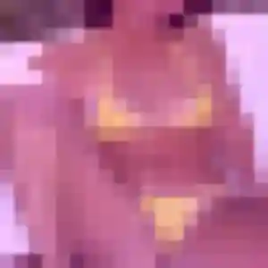 Elodie, femme de 32 ans cherche plan cul à Étrœungt