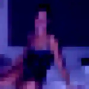 Melanie, 22 ans, dispo pour plan cul à Évette-Salbert