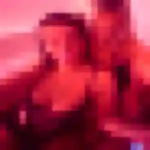 Charmante Daphne, 21 ans à Farges-en-Septaine - voir sa photo