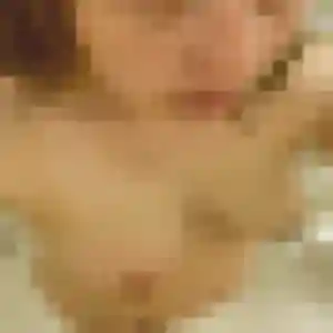 Rejoins Clara, 30 ans à Fermanville gratuitement