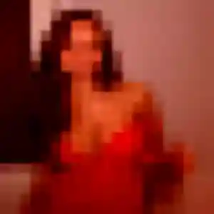 Laura (24 ans) à Ferques propose un plan cul ce soir