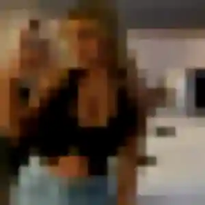 Rencontre Zoe, 30 ans à Ferrière-sur-Beaulieu en privé