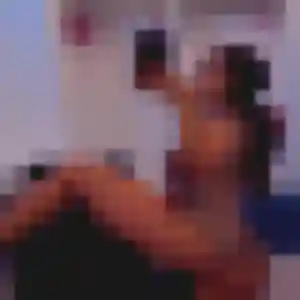 Lina, 34 ans, connectée à Flancourt-Crescy-en-Roumois pour une rencontre coquine