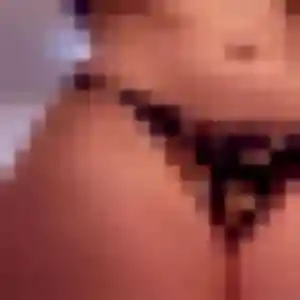 Découvre Assia, 29 ans à Fouquebrune en privé