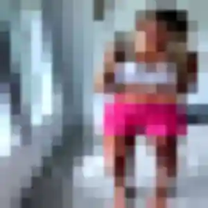 Découvre Zara, 25 ans à Frelinghien en privé