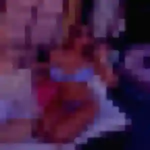 Alina, femme de 25 ans cherche plan cul à Gâvres