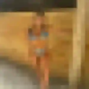 Découvre Naila, 20 ans à Gazeran gratuitement