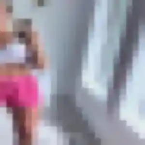Zara de Gizy, 19 ans - plan cul sans lendemain