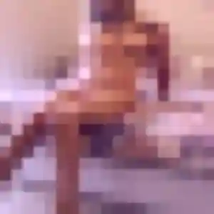 Photo de Anouk à Glaine-Montaigut (32 ans) - plan cul discret