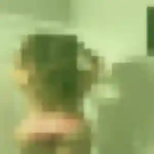 Photo sexy de Noemie, 21 ans à Gouézec - plan discret