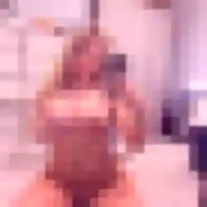 Rejoins Doriane, 21 ans à Graincourt-lès-Havrincourt en privé