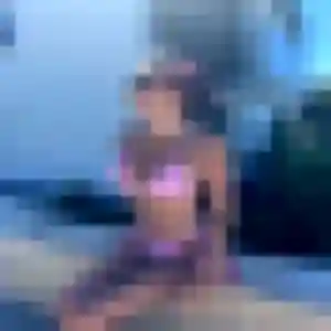 Daphne de Grand-Bourg, 27 ans - plan cul sans lendemain