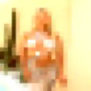 Mia, fille de 32 ans cherche plan cul à Guerlesquin