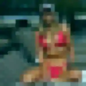 Ines, 33 ans, en ligne à Habarcq pour une rencontre coquine